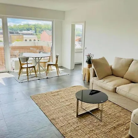 One Comfortable Bedroom Flat With Terrace Apartment *
